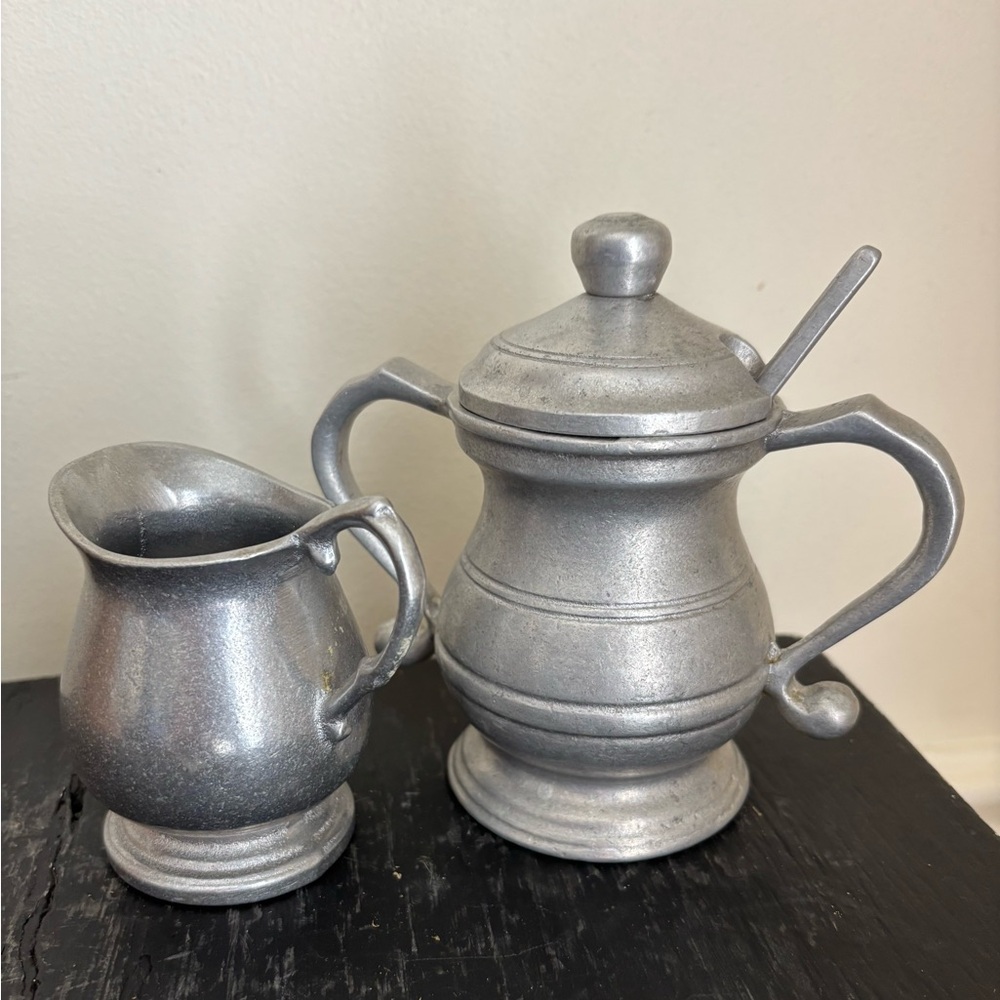 Vintage RWP Wilton Armedale sugar bowl and creamer